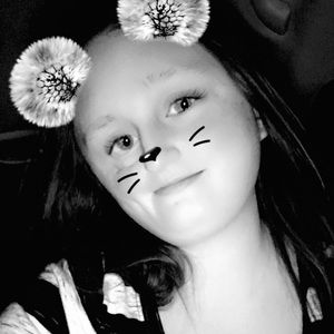 Meet your Posher, Brittney